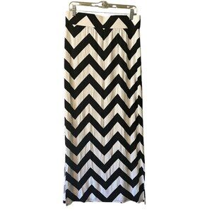 ANA Maxi Skirt Women Medium‎ Black White Twiggy Chevron Elastic Waist Classic